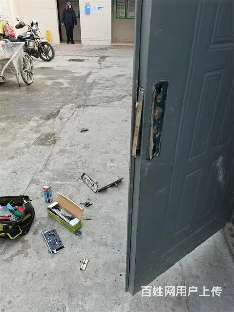 济南泉景天沅附近开锁公司电话，忠于服务工作效率 - 图片 3