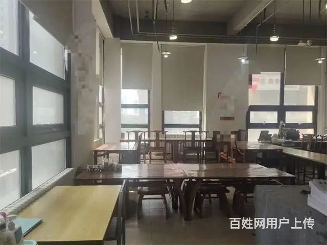 （同城搜铺网免费找店）中央公园二楼125平空铺转让 - 图片 3