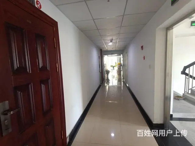 地铁口新精装2加1格局有上下水有卫生间公寓式办公 - 图片 3