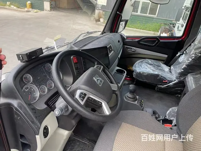 重汽豪沃6米8海鲜冻品冷藏车可以拉多少吨冻货 - 图片 4
