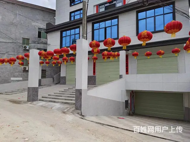 (麦子邦免费找店)房东直租,龙门镇菜市场出口三层临街商铺! - 图片 1