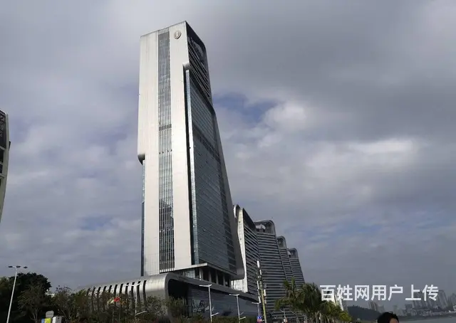 珠海拱北 近澳门 仁恒滨海中心 300㎡写字楼低价租 - 图片 1