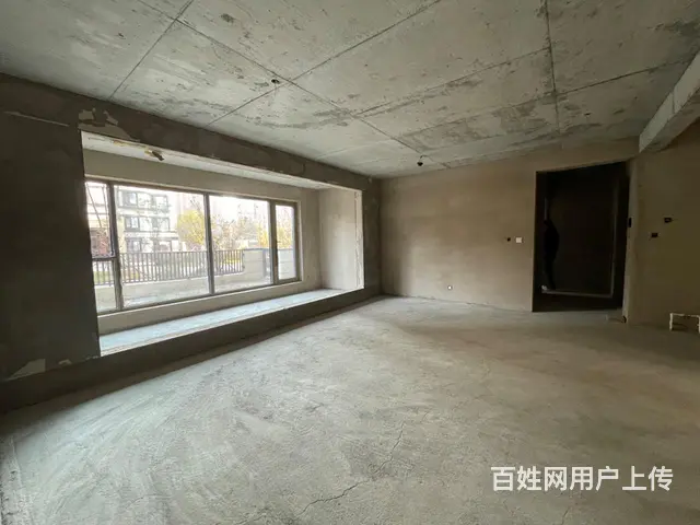 新市政府附近长安城1楼135平，三室两厅两卫，毛坯 - 图片 1