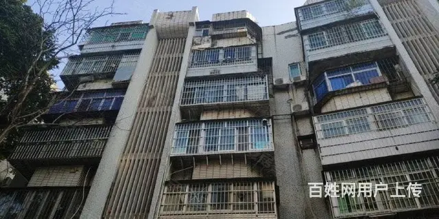拱北关口旁4房.租金3200元.仅此一套.住家或员工宿舍皆可 - 图片