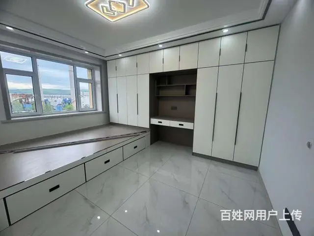 客运站附近，5楼不是顶，43平， - 图片 1