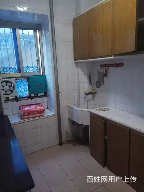 十六中学区房出租 普通住宅2厅 中等装修 - 图片 3