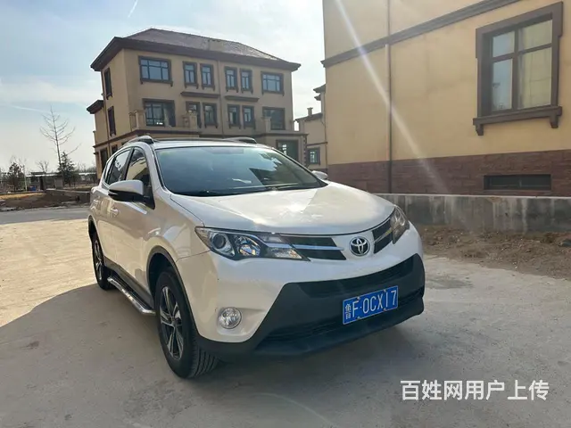 丰田RAV4 2015款 2.0 无级 两驱风尚版 - 图片 1