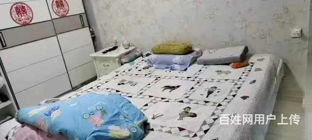 枫丹八里2楼80平精装算车库3楼双床电视冰箱洗衣机热水器包物 - 图片 1