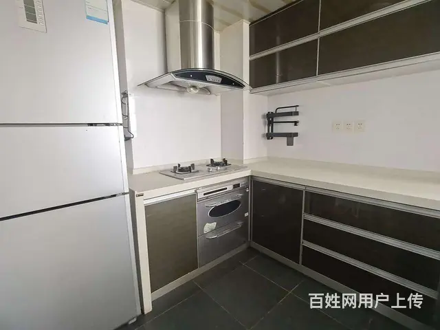 吉大 万科旁 世航诺瑞比丽名园 精装4房 家电齐全 拎包入住 - 图片 2