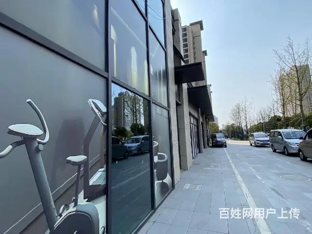 旁！小区纯一楼沿街旺铺！可以贷款 户型方正！ - 图片 6