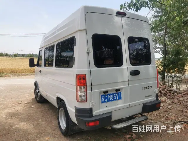 依维柯 得意 2020款 2.8T 手动 A40客车双胎中顶 - 图片 3