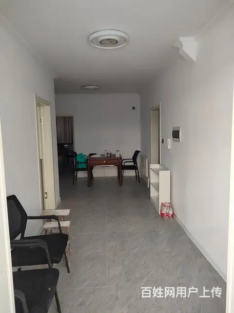 【搞定了！】出租房屋一楼，新装修。一年租，可半年付。 - 图片 5