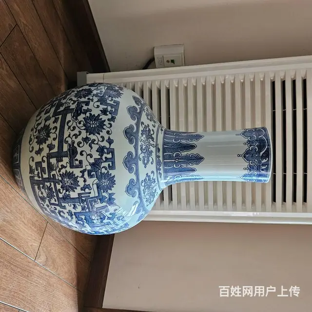 梅瓶一只 - 图片 1