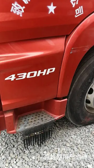 二手解放牵引车 双驱轻体 430马力 锡柴发动机 - 图片 9