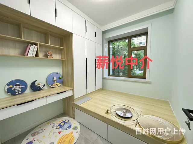 金水湾一带半地下，160平方，三室两卫， - 图片 1