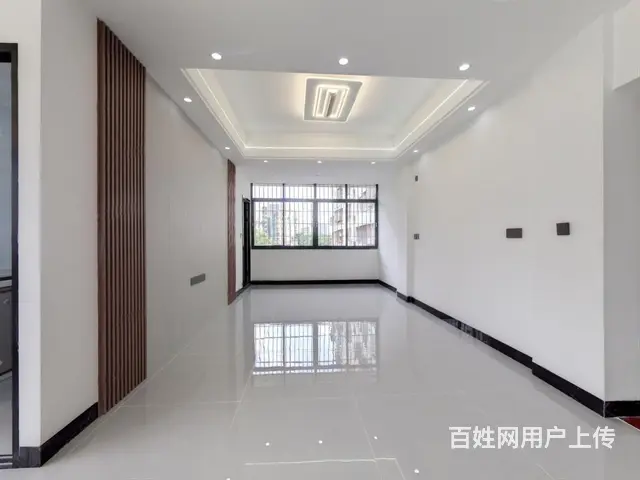 花都湖公园旁、低楼层马赛克精装三房 - 图片 1