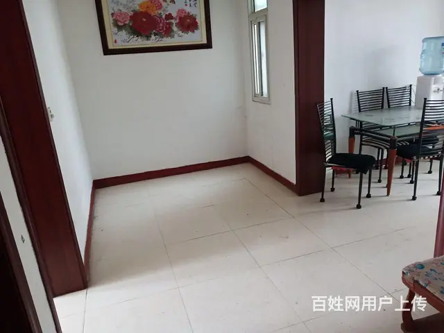 一楼一楼带院干净整洁简单的设施齐全拎包入住 - 图片 1