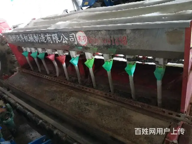 出售岔河沃孚播种机 - 图片 1