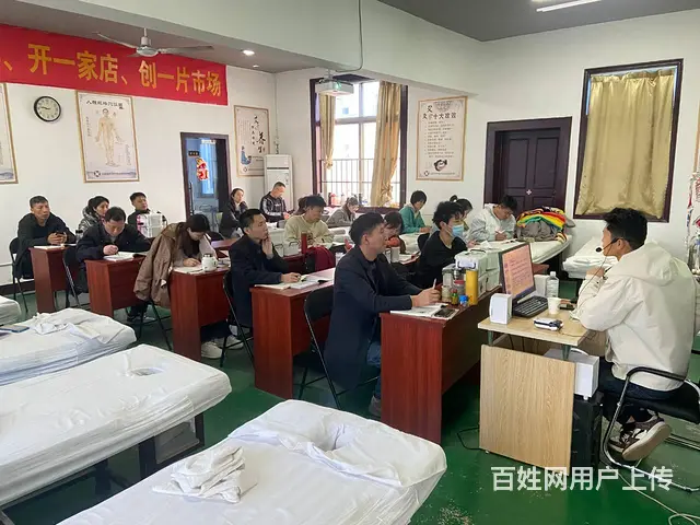 零基础小白学习推拿去店里好还是学校好 - 图片 1