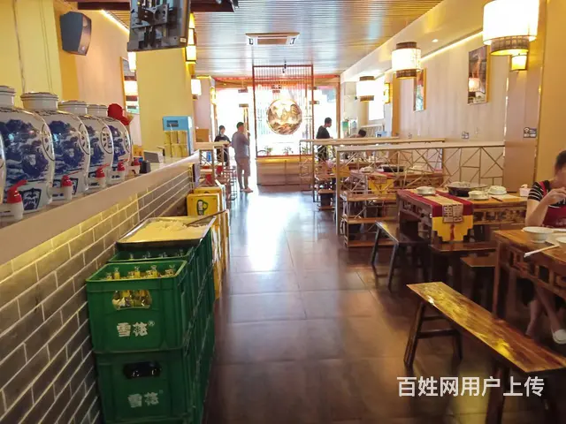 XSY重餐饮店一条街，水电气三通，可办证件，带外摆的餐饮转让 - 图片 8