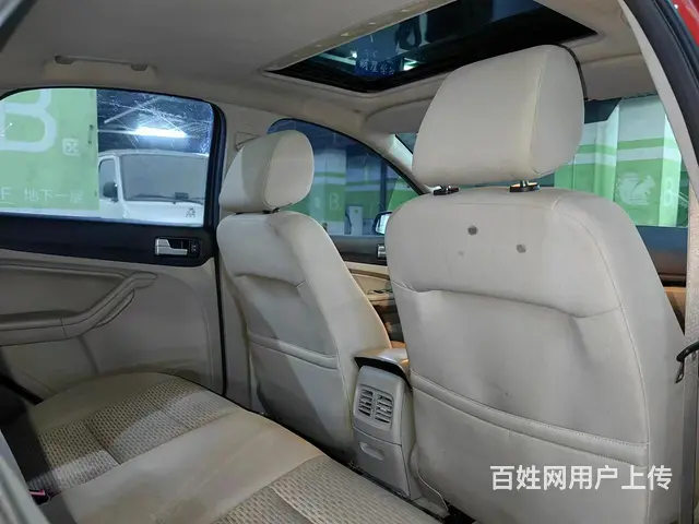 福特 福克斯 2007款 福克斯-两厢 1.8 手自一体 时 - 图片 10