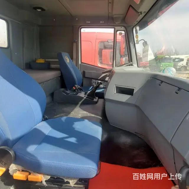 急转17年二手红岩杰狮搅拌车 大12方 350马力 - 图片 4