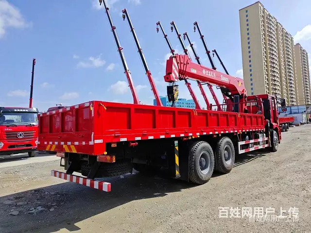 陕汽14吨宏昌天马后八轮随车吊 有现车随提随走 - 图片 2