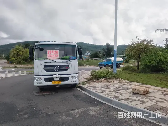 海南洒水车出租 - 图片 1