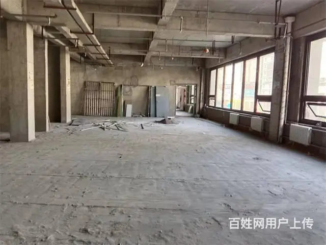 (同城搜铺网免费找店)中央公园南门450平空铺出租 - 图片 6