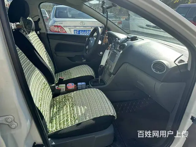 福特 福克斯 2013款 经典福克斯-两厢 1.8 手自一体 - 图片 7