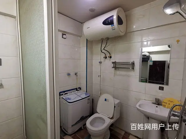 鹏程新希望二期一楼带小院，月租800，领包入住 - 图片 3