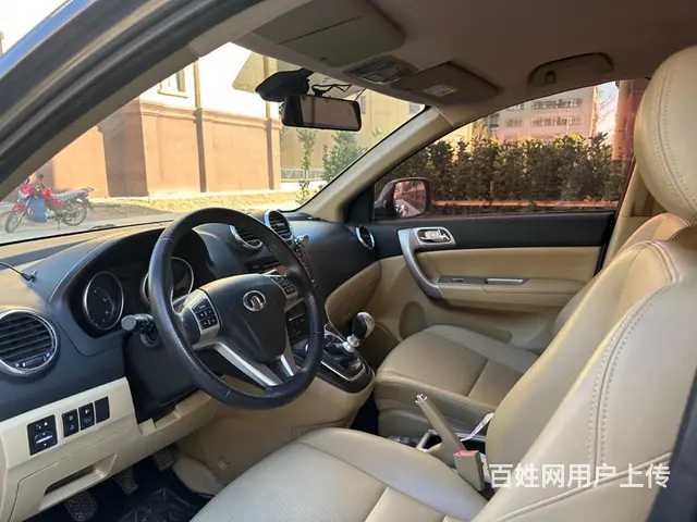 哈弗H6 2011款 2.0T 手动 两驱绿静尊贵版 - 图片 2