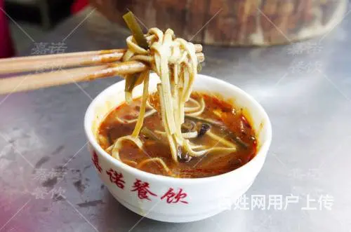河南肉丁胡辣汤技术学习 包子菜盒胡辣汤培训 - 图片 1