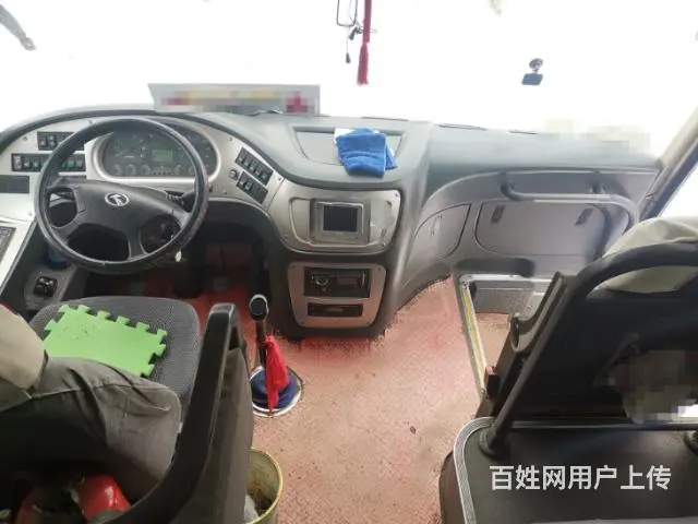 12年33座金龙6802Y2 - 图片 4
