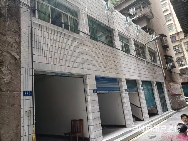 （达州铺源网）南外新西街世纪隆超市旁40㎡旺铺出租（两层） - 图片 1