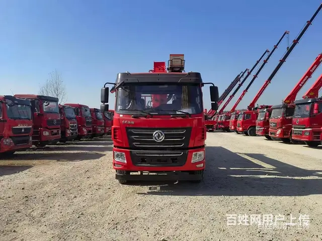 爆款东风后八轮经典车型8.5米货箱随车吊 一车多用更赚钱 - 图片 4
