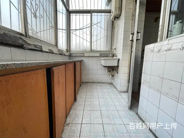 中北世纪城 滨河小区 59.8万90平两居室 带地下室 老证 - 图片 1