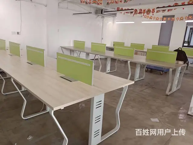 低价出售铁皮文件柜，会议桌员工桌椅老板台包送装 - 图片 1