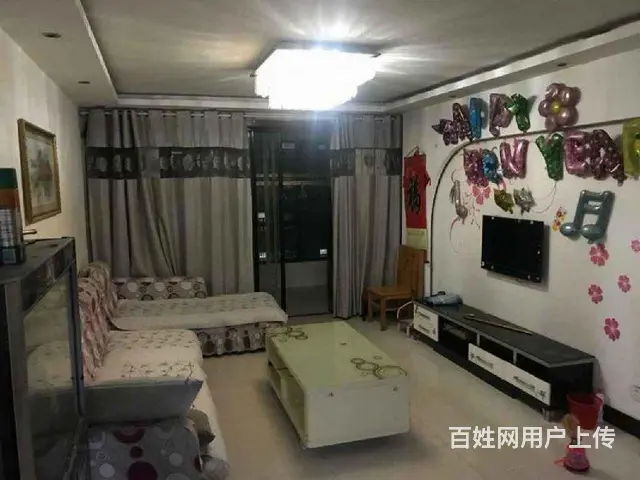 区政府附近，传世经典两室精装修，带暖气，配套齐全，拎包入住 - 图片 1