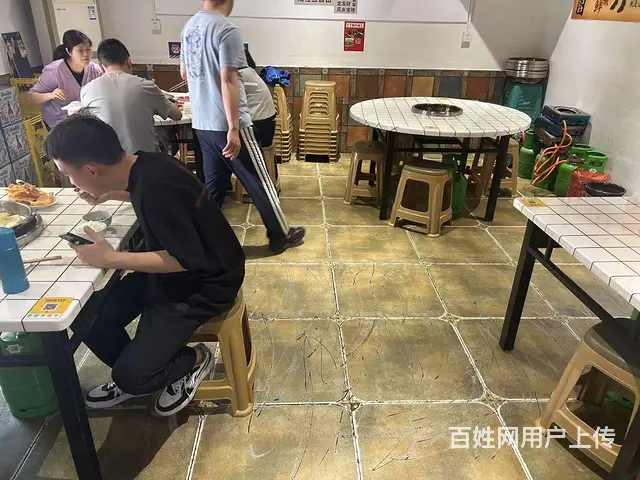 南岸五小区翡翠明珠临街餐饮店低价急转也可空转（转让费面议） - 图片 4