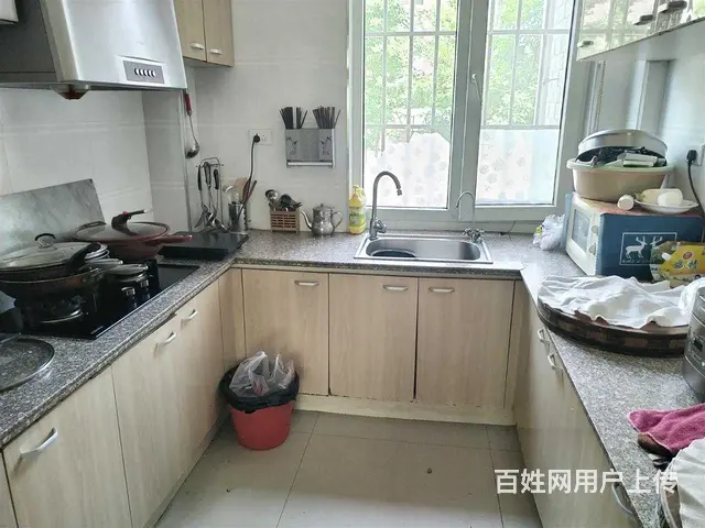 部队大院车库上一楼简单装修 - 图片 3