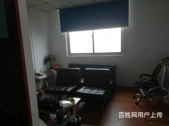 找个人合租办公室，低价 - 图片 1