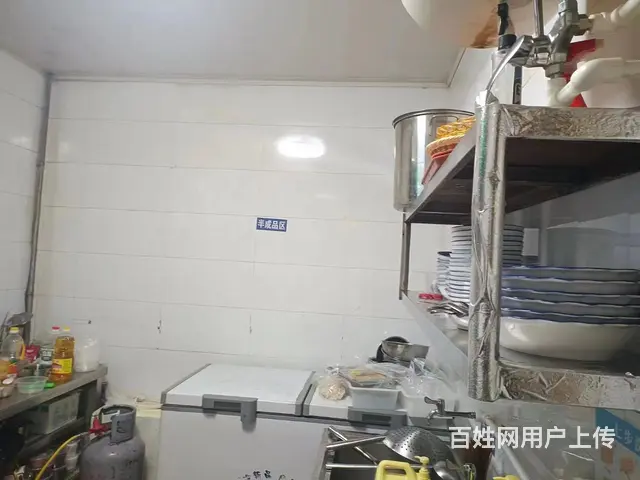 荣成市振华商厦附近临街门市出租 - 图片 5
