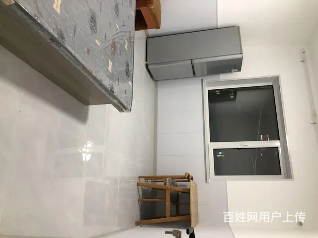 岐山路地铁口50米，交通方便 - 图片 1
