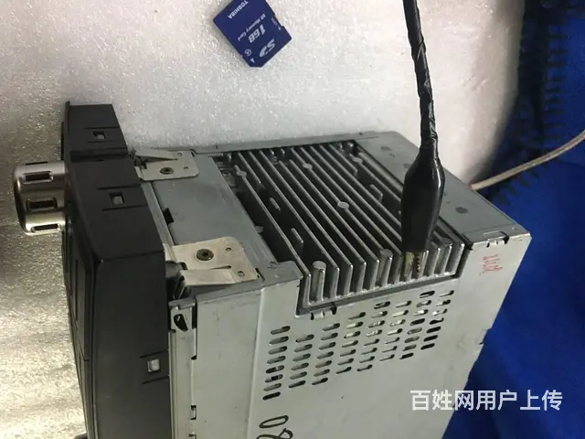 途锐原车CD主机 - 图片 2