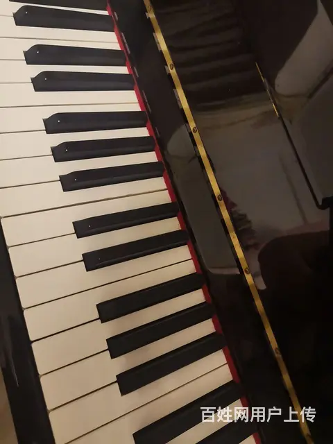 音质很好的钢琴，钢琴键都是完好的，到手就可以弹奏， - 图片 2