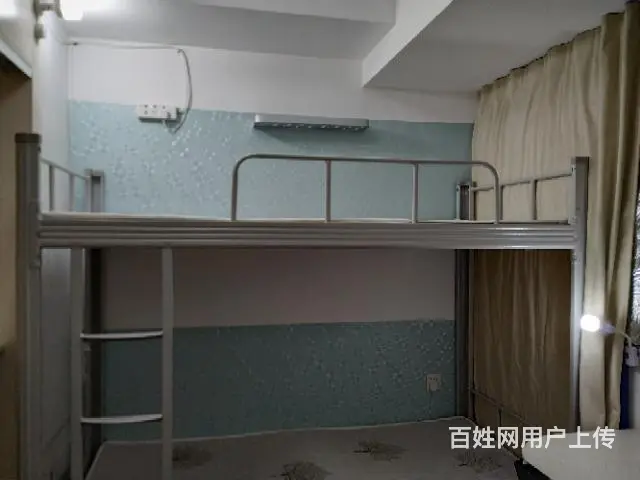 天籁小区(集美中学高中部正大门对面) 1室1卫 - 图片 1