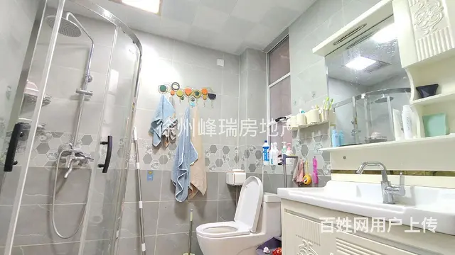 急租区政府对面 精装两室 家具家电齐全 带暖气 拎包即住！！ - 图片 8