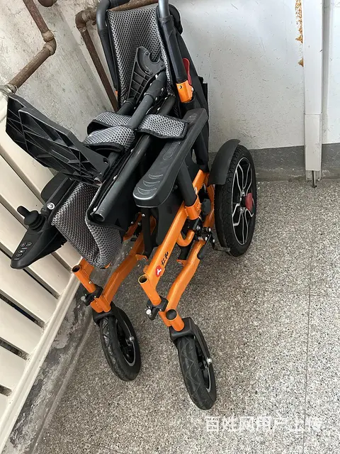 9.9成新电动轮椅 - 图片 1