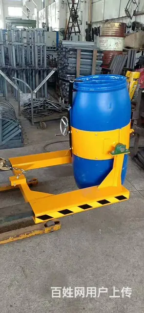 电动油桶翻转车简易油桶车吊具叉车鹰嘴夹具抱桶器地牛 - 图片 1